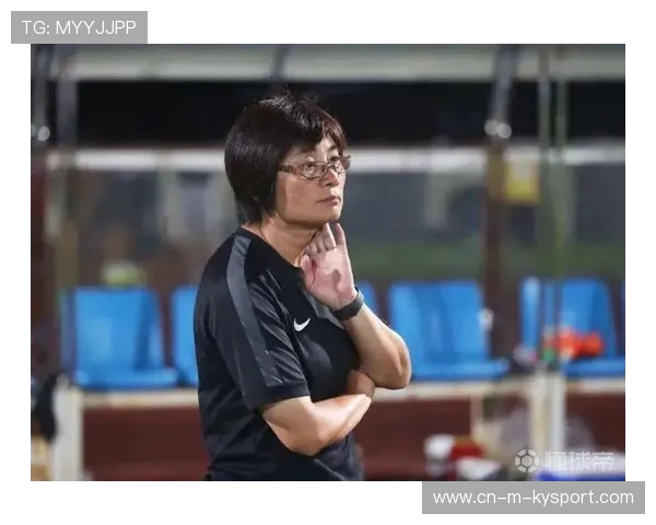 教练在赛后分析中强调控球与转换的重要性,控球转身教学